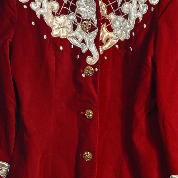 REd Velvet Blazer Embellished in Gold Applicae Sz 38 /M - Picture 4 of 10